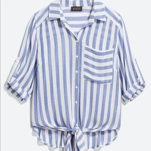 Thompkins Tie Front Top size medium